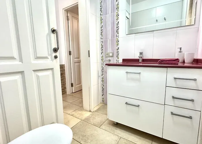 Heated Pool Royal Gardens By Deihu Experiences 아파트